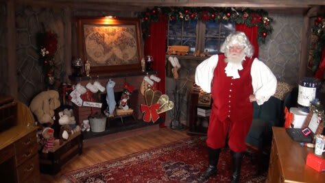 Santa tracker image showing what Santa is doing right now